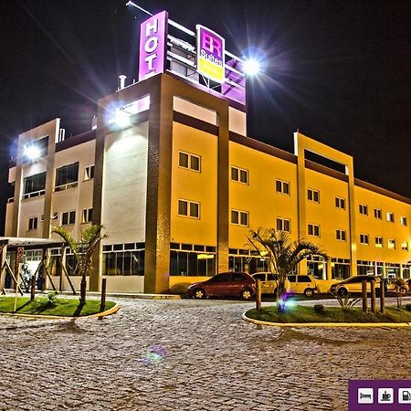 Br Suites Hotel Navegantes Exterior photo
